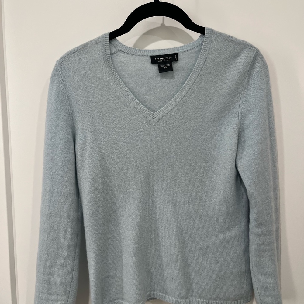 Lord and Taylor 100% Cashmere Sweater - baby blue